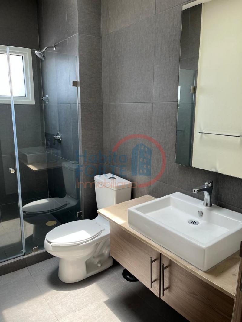 Renta de Casa  en QUERETARO en ALTOZANO