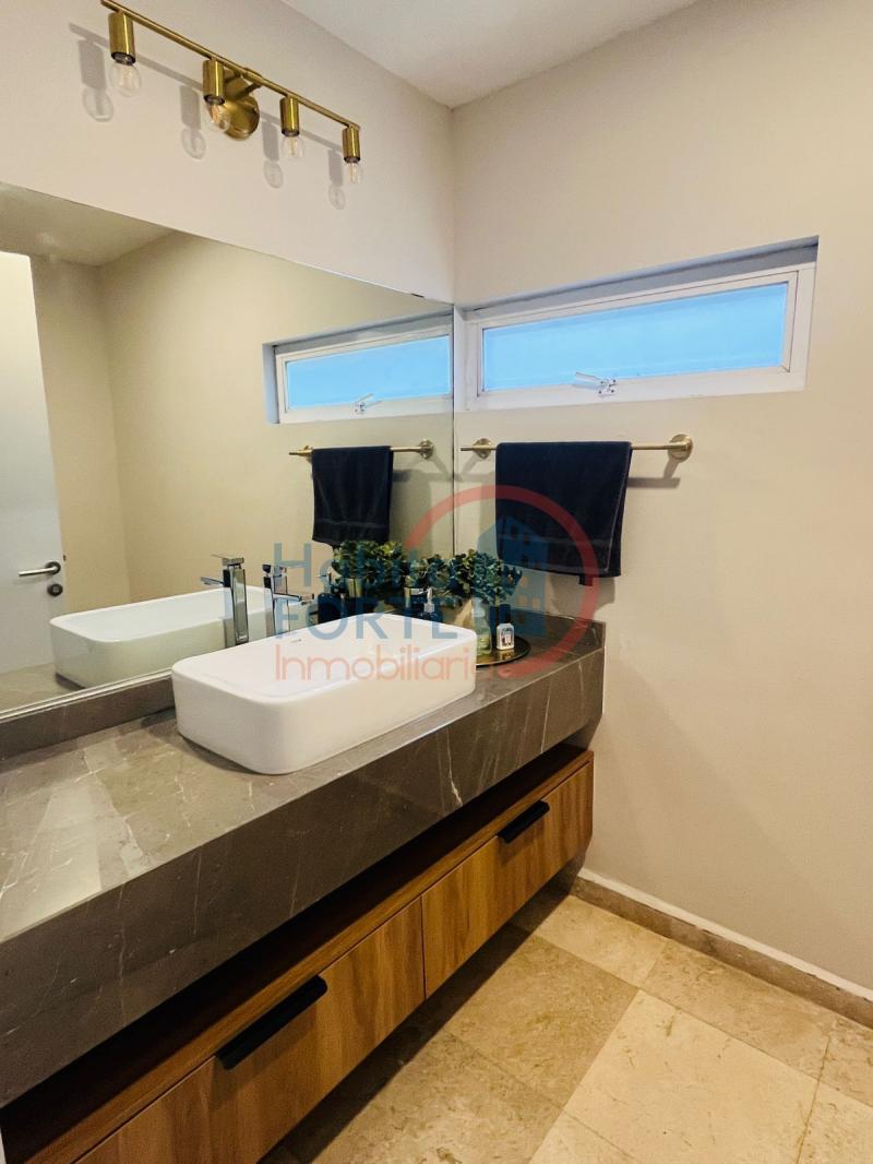 Venta de Casa  en QUERETARO en VILLAS DEL MESON JURIQUILLA