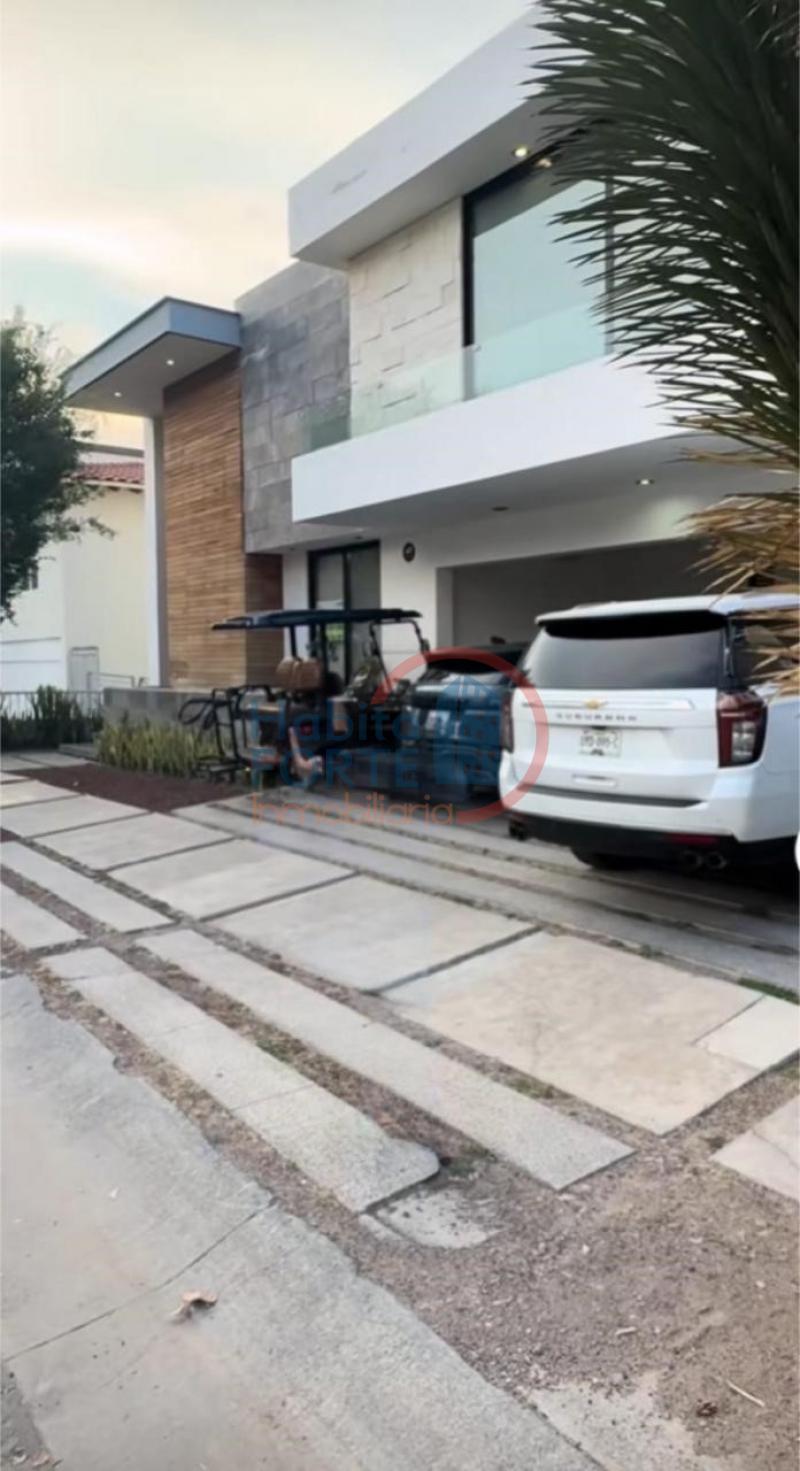 Renta de Amueblado  en SAN LUIS POTOSI en LA LOMA DE GOLF