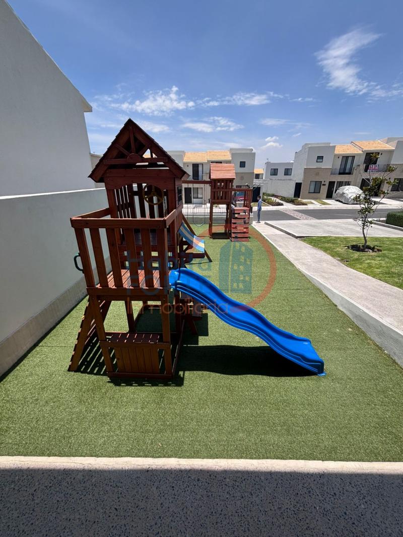 Venta de Casa  en  en ZIRE EL MARQUES
