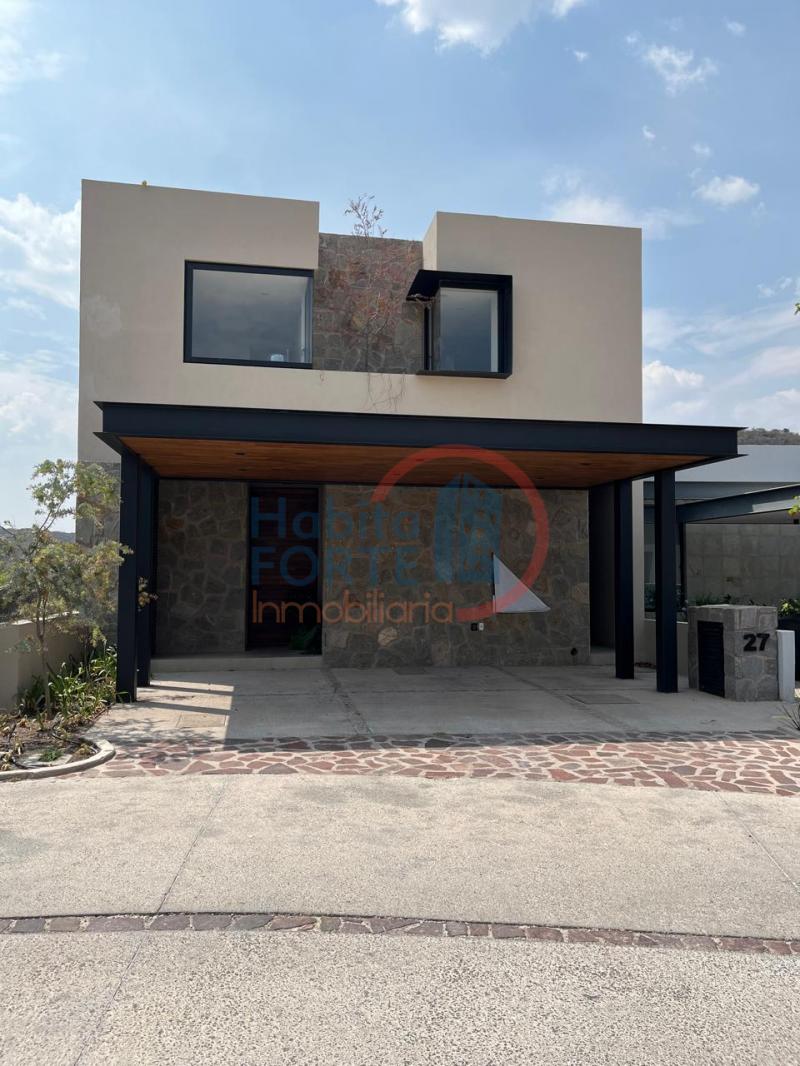Renta de Casa  en QUERETARO en ALTOZANO