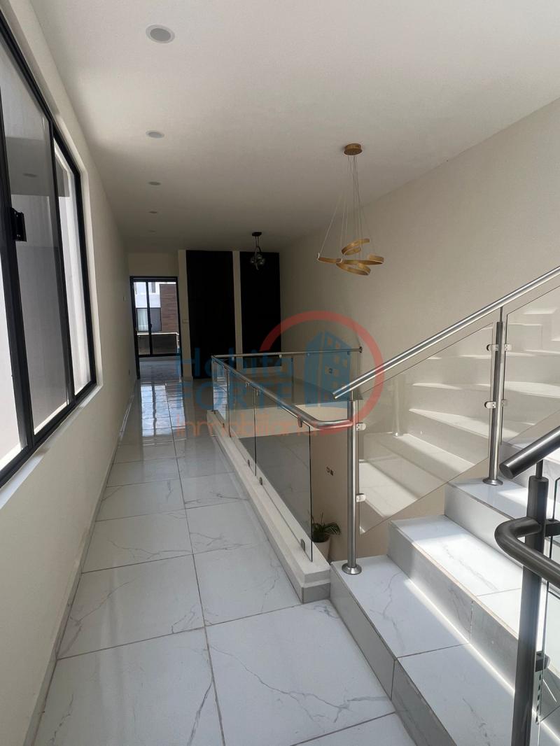 Venta de Casa  en  en CENNET GRAND RESIDENCIAL