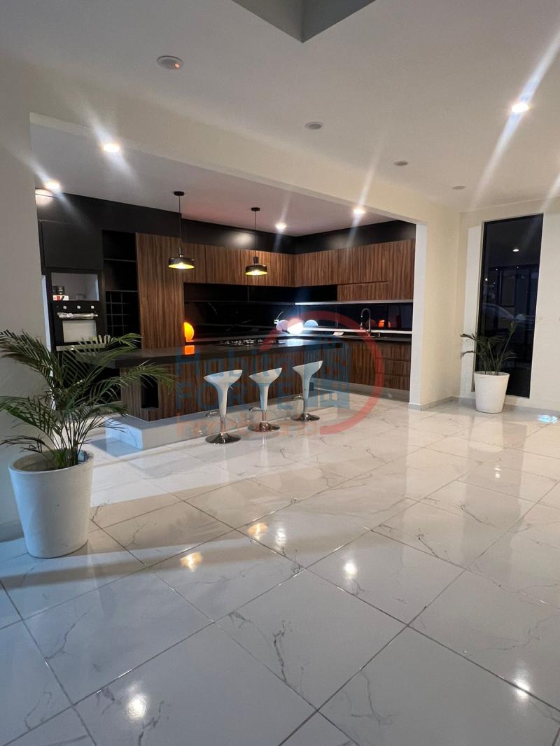 Venta de Casa  en  en CENNET GRAND RESIDENCIAL