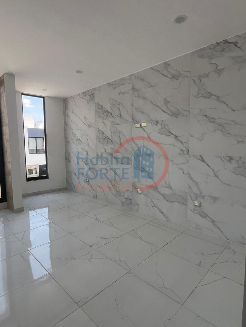 Venta de Casa  en  en CENNET GRAND RESIDENCIAL