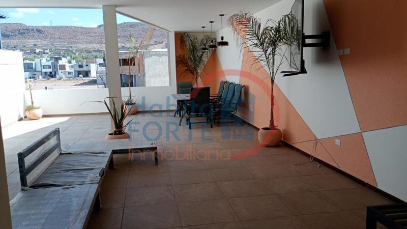 Venta de Casa  en  en CENNET GRAND RESIDENCIAL