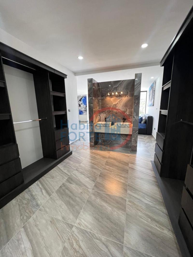 Venta de Casa  en  en CENNET GRAND RESIDENCIAL