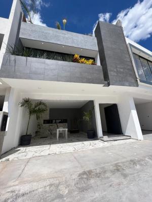 Venta de Casa en CENNET GRAND RESIDENCIAL
