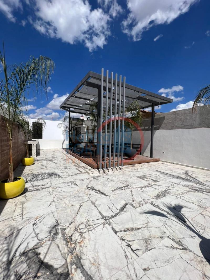 Venta de Casa  en  en CENNET GRAND RESIDENCIAL