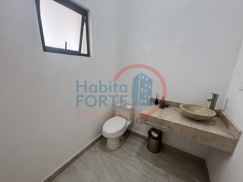 Renta de Casa  en  en HACIENDA VALBUENA