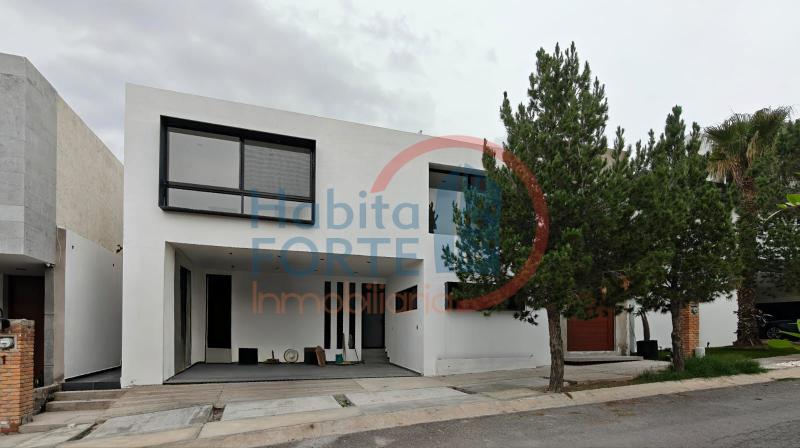 Venta de Casa en SAN LUIS POTOSI, LA LOMA DE GOLF