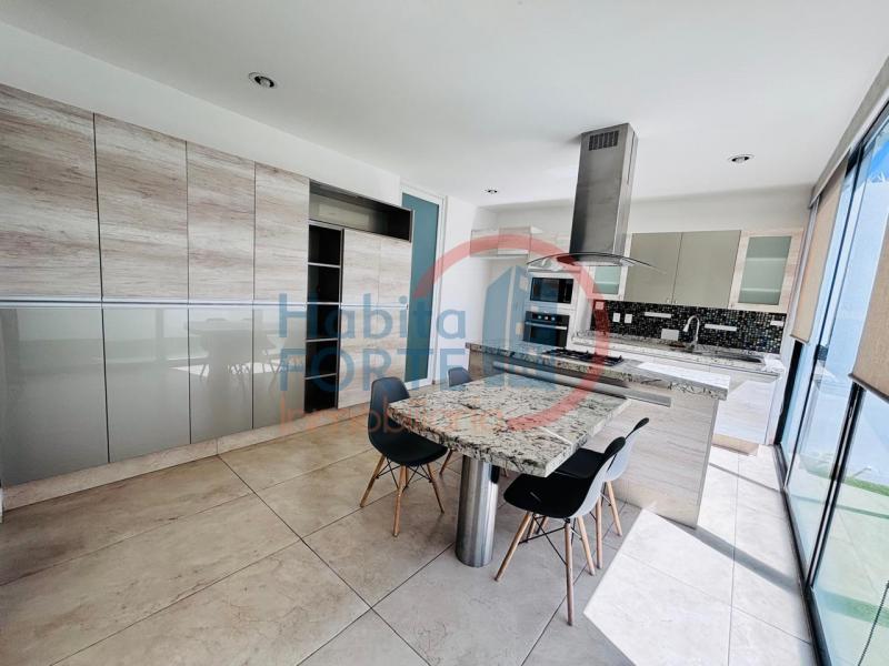 Venta de Casa en SAN LUIS POTOSI, LOMAS DEL PEDREGAL