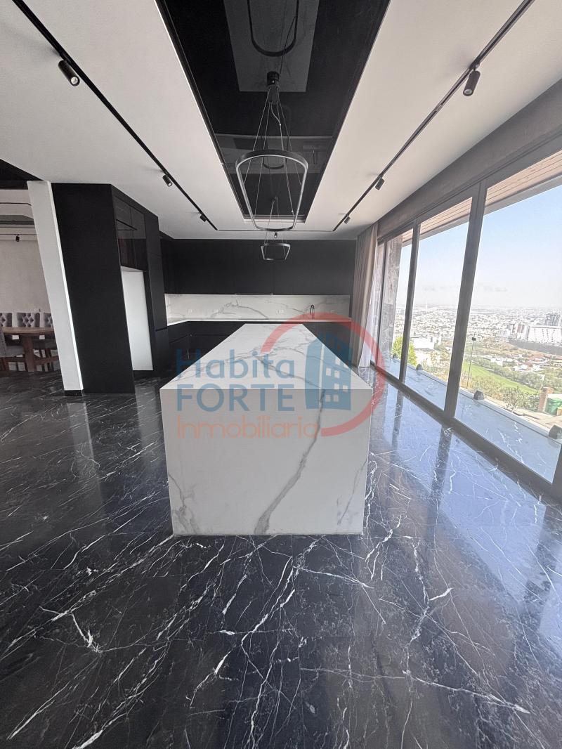 Venta de Casa en SAN LUIS POTOSI, LA LOMA DE GOLF