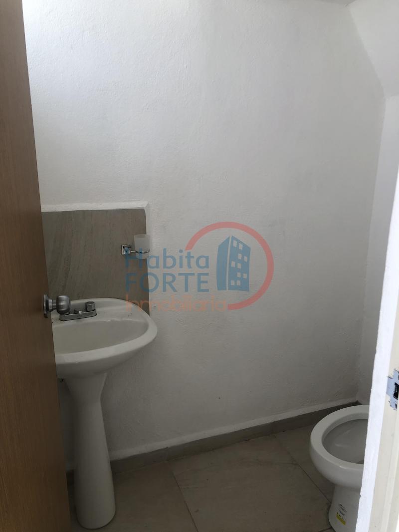 Venta de Casa en SAN LUIS POTOSI, ARBOLEDAS DE JACARANDAS