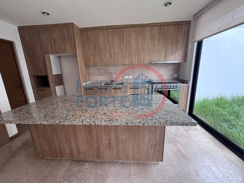 Renta de Casa en , ALTO LAGO PRIVADA RESIDENCIAL