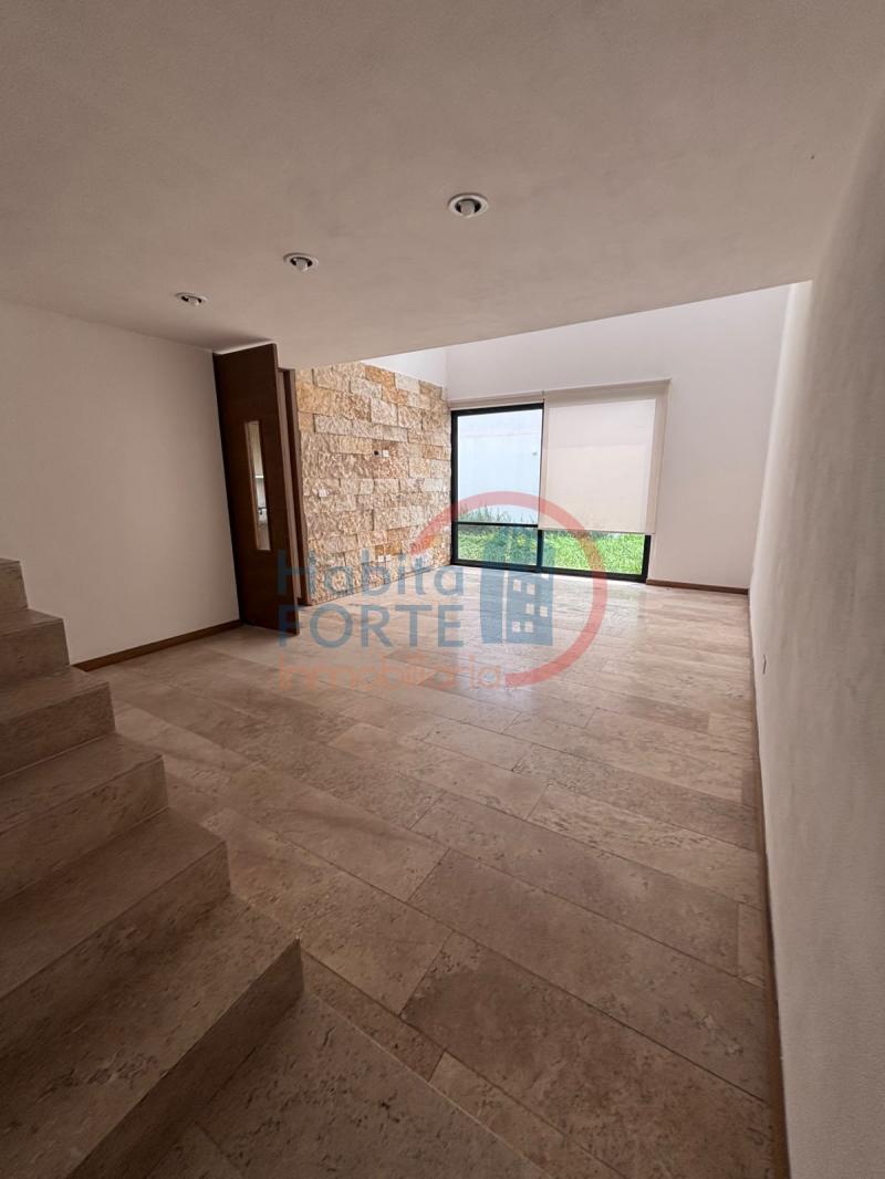 Renta de Casa en , ALTO LAGO PRIVADA RESIDENCIAL