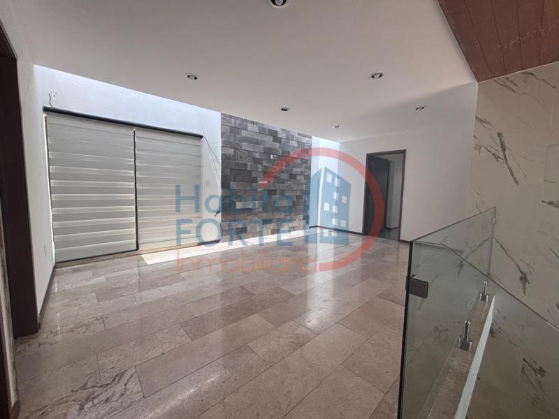Venta de Casa en SAN LUIS POTOSI, LA LOMA DE GOLF