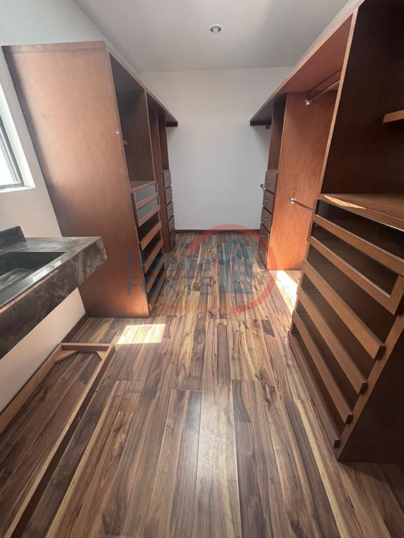 Venta de Casa en SAN LUIS POTOSI, LA LOMA DE GOLF