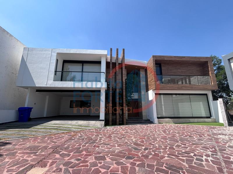 Venta de Casa en SAN LUIS POTOSI, LA LOMA DE GOLF