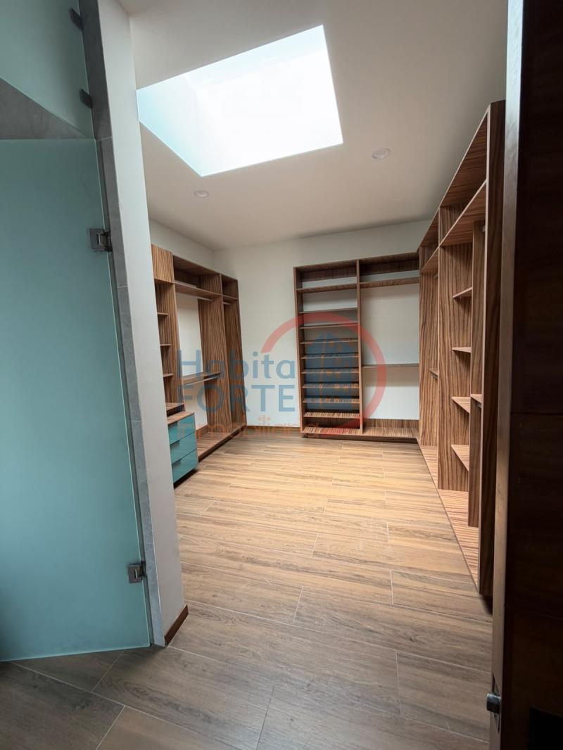 Renta de Casa en , PRIVADA LOMAS DE CHAPULTEPEC