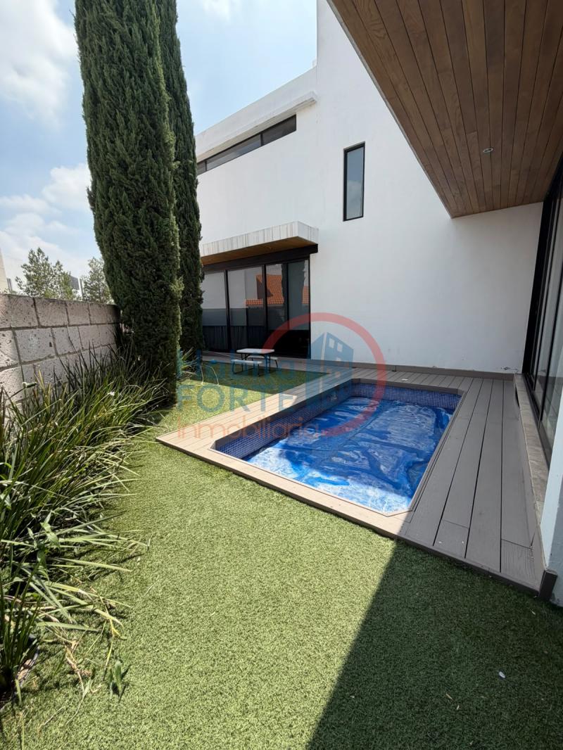 Venta de Casa en SAN LUIS POTOSI, LA LOMA DE GOLF