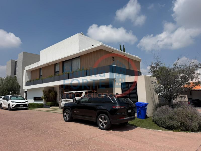 Venta de Casa en SAN LUIS POTOSI, LA LOMA DE GOLF